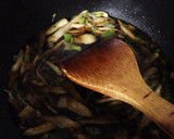 豚とごぼうの甘辛煮とろろ丼作り方4写真