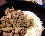 豚とごぼうの甘辛煮とろろ丼作り方8写真