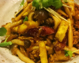 秋の味覚！さつま芋とキノコの麻婆炒め作り方6写真