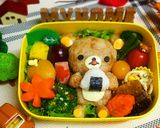 おにぎりを食べるリラックマ秋キャラ弁作り方6写真