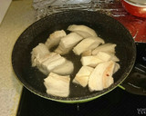 簡単✨豚肉とミニトマトのスープ～作り方2写真