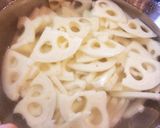 シャキッとコクうまっ♡蓮根のベーコン炒め作り方1写真