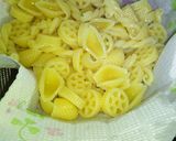 ワンポットパスタ!蒸し豆とナッツのサラダ作り方1写真