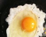 キャベマヨサラダとたまごのおにぎらず作り方3写真