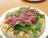 生ハムとベビーリーフのチーズピザ作り方6写真