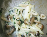 キノコのクリーム炒めと玉子焼のおにぎらず作り方4写真