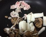 山芋と舞茸の炒め物作り方2写真