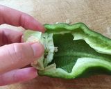 無駄のないピーマンの種の取り方作り方3写真