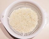 炊飯器にお任せ♪ 鶏肉のミルクピラフ作り方1写真
