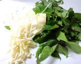 モロヘイヤと鶏団子のスープ作り方4写真