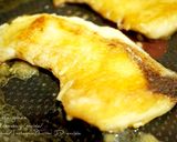 簡単絶品♡カリふわ新食感！ブリの照り焼き作り方5写真
