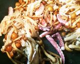 キノコとイカゲソのわた炒め作り方4写真