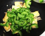 にんにくと味覇で作る！ゴーヤチャンプル作り方4写真