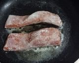 簡単鮭のムニエルとエリンギバター醤油炒め作り方7写真