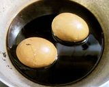 魔界のひび割れ卵【赤ワインがポイント】作り方2写真