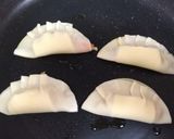 お弁当に♪切干大根煮とチーズの餃子♪作り方3写真