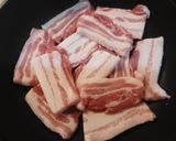 とろける＊厚切り豚バラビール焚き作り方1写真
