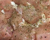 ハーブチキン＊熱々モッツァレラチーズがけ作り方2写真