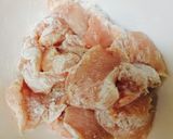 鶏胸肉アボカドトマトの柚子胡椒炒め❤️作り方2写真