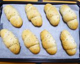 朝食&ランチに♪黒ごまさつまいも★塩パン作り方23写真