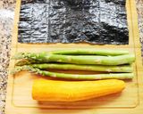 お弁当にも♡彩り野菜と豚バラの太巻き作り方1写真