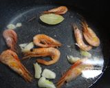 甘エビとランプフィッシュキャビアのパスタ作り方3写真