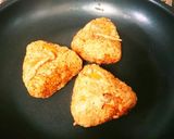お弁当にも♪焼き炊き込みおにぎり♡作り方1写真