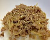 簡単‼生姜入り豚そぼろ丼作り方3写真