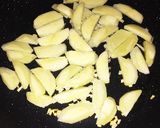 塩レモンで☆ししとうと鶏胸肉炒め作り方5写真