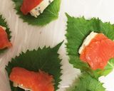簡単おつまみ☆サーモン チーズ海苔巻き作り方1写真