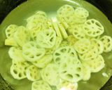 蓮根のキンピラ 味噌バター味作り方2写真