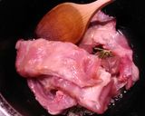 ウサギ肉とキノコの白ワイン煮込み作り方4写真