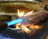 バーナーを使って｢鰹のタタキ｣作り方2写真
