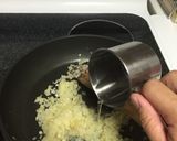 旨味がぎっしり✨ジューシーハンバーグ作り方3写真