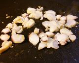 紋甲イカの塩焼きそば。作り方1写真