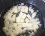 離乳食☆じゃがいもと鳥ひき肉のポッテリ煮作り方1写真