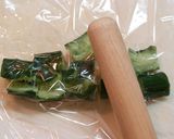 焼き鳥とかち割りきゅうりのサラダ作り方1写真