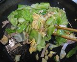 ふんわり卵とキャベツのマーガリン醤油炒め作り方4写真