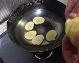 ズボラ飯♪ピザ生地不要！じゃがいもピザ作り方3写真