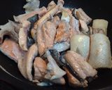 鮭のあらを使った野菜たっぷりみそ汁作り方4写真