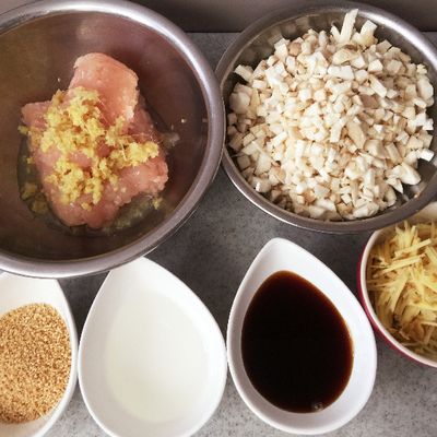 エリンギと鶏挽肉のそぼろ by azuredish 【クックパッド】 簡単
