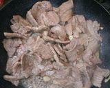 焼肉のタレで旨っ♡牛肉とレンコンの炒め物作り方3写真