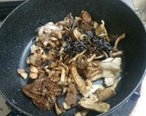 簡単・美味な5種きのこの混ぜご飯（＾＾)作り方4写真