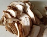椎茸とわかめのスープ作り方1写真