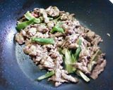 牛肉のガパオ風炒め作り方4写真