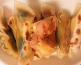♡手づかみ♡餃子の皮で朝ごはん♬作り方7写真