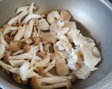 ホルモンときのこのケチャップ炒め♪作り方5写真