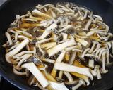 簡単！めんつゆで作る♪きのこの親子丼作り方2写真