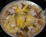 簡単！めんつゆで作る♪きのこの親子丼作り方4写真