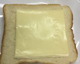 アケビの味噌炒めをのせたトースト作り方1写真